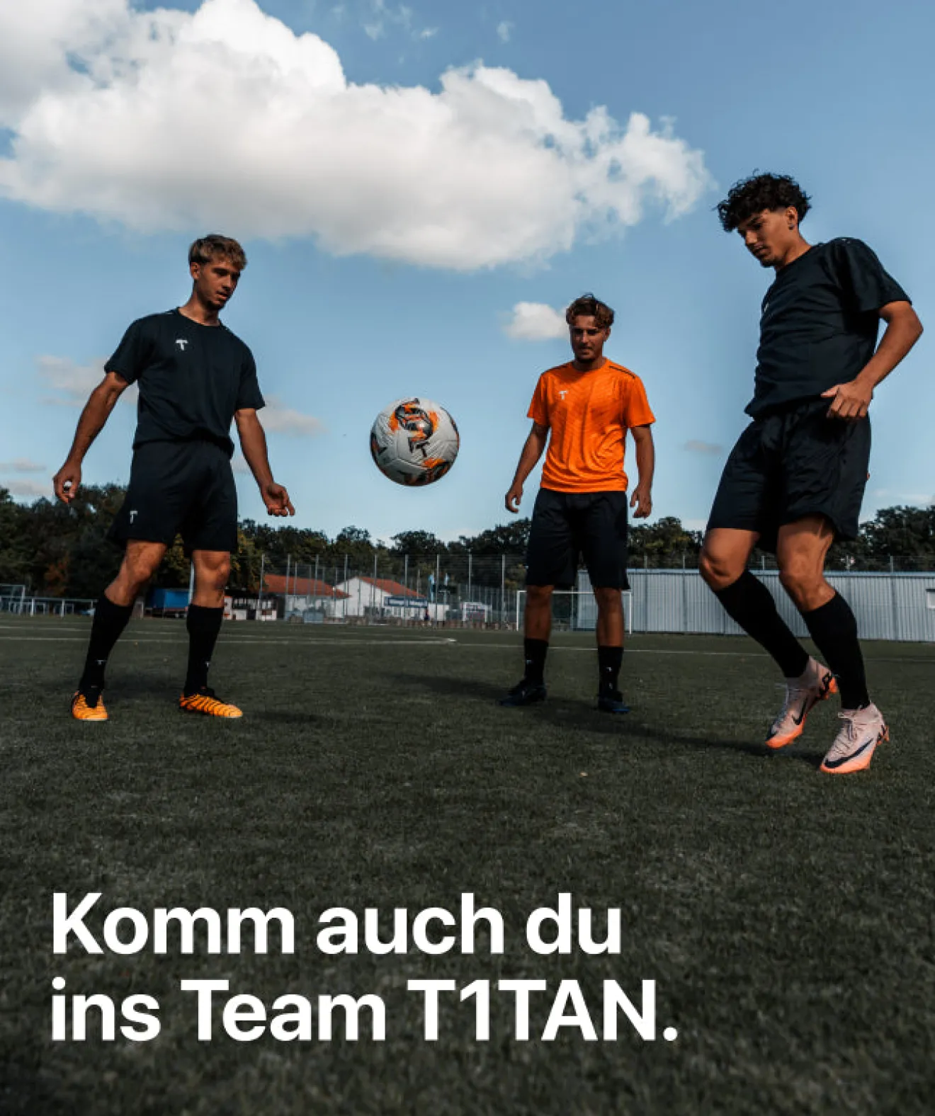 T1TAN Fußball - Matchball Gr. 5 Hot
